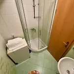 Jela
