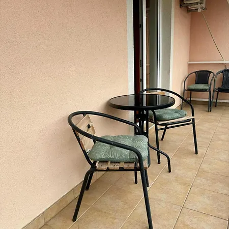 Jela Appartamento Makarska