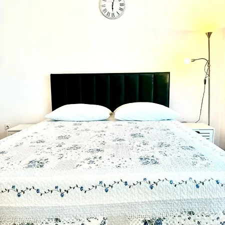 Jela Lägenhet Makarska