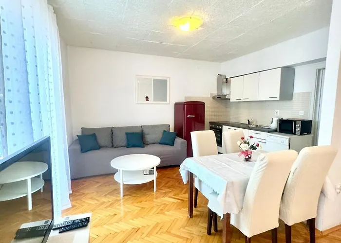 Jela Lägenhet Makarska