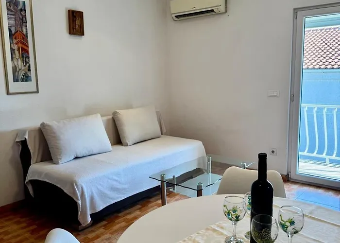 Lägenhet Jela Makarska