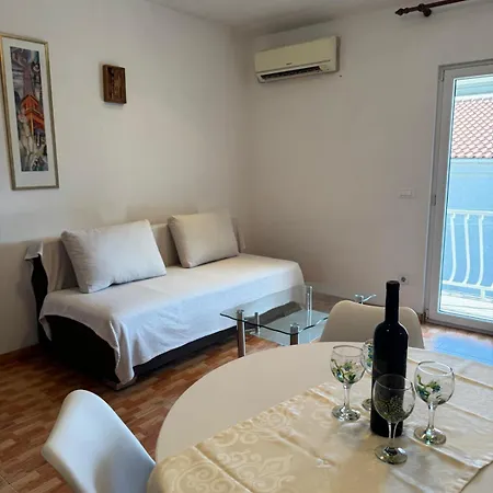 Jela Lägenhet Makarska